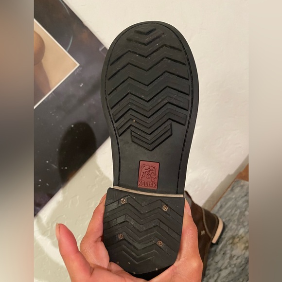 Kodiak Surrey II hiking boots. Size 6. GUC. - Picture 11 of 16